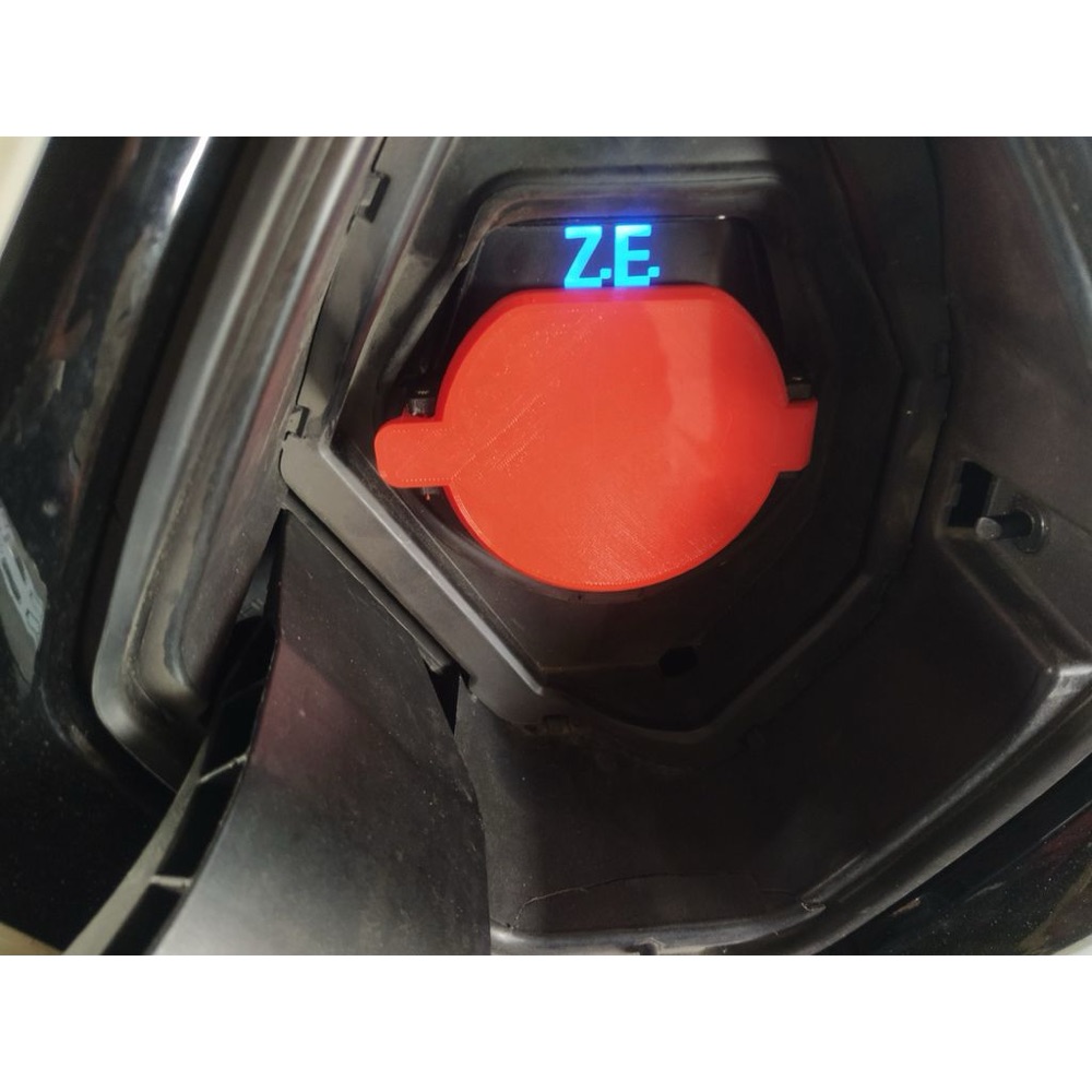 Renault Zoe Şarj Soketi Toz Kapağı görsel 3