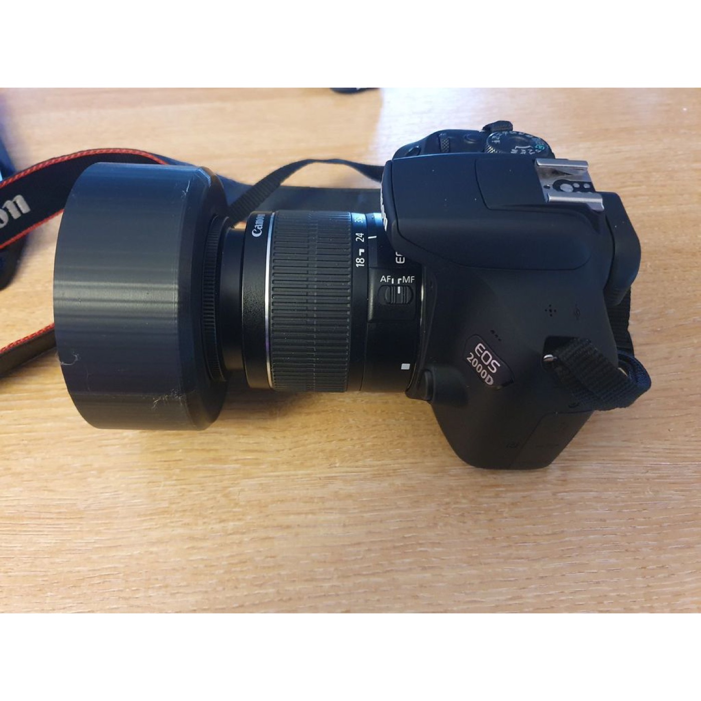 Canon EF-S 18-55mm Lens için Parasoley (Silindirik Tip)
