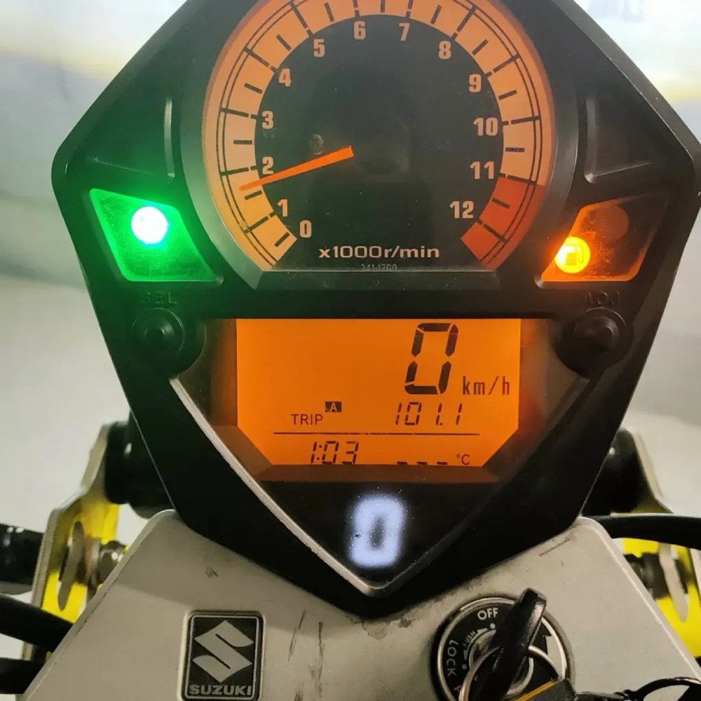 Suzuki SV650 Vites Göstergesi Kapağı