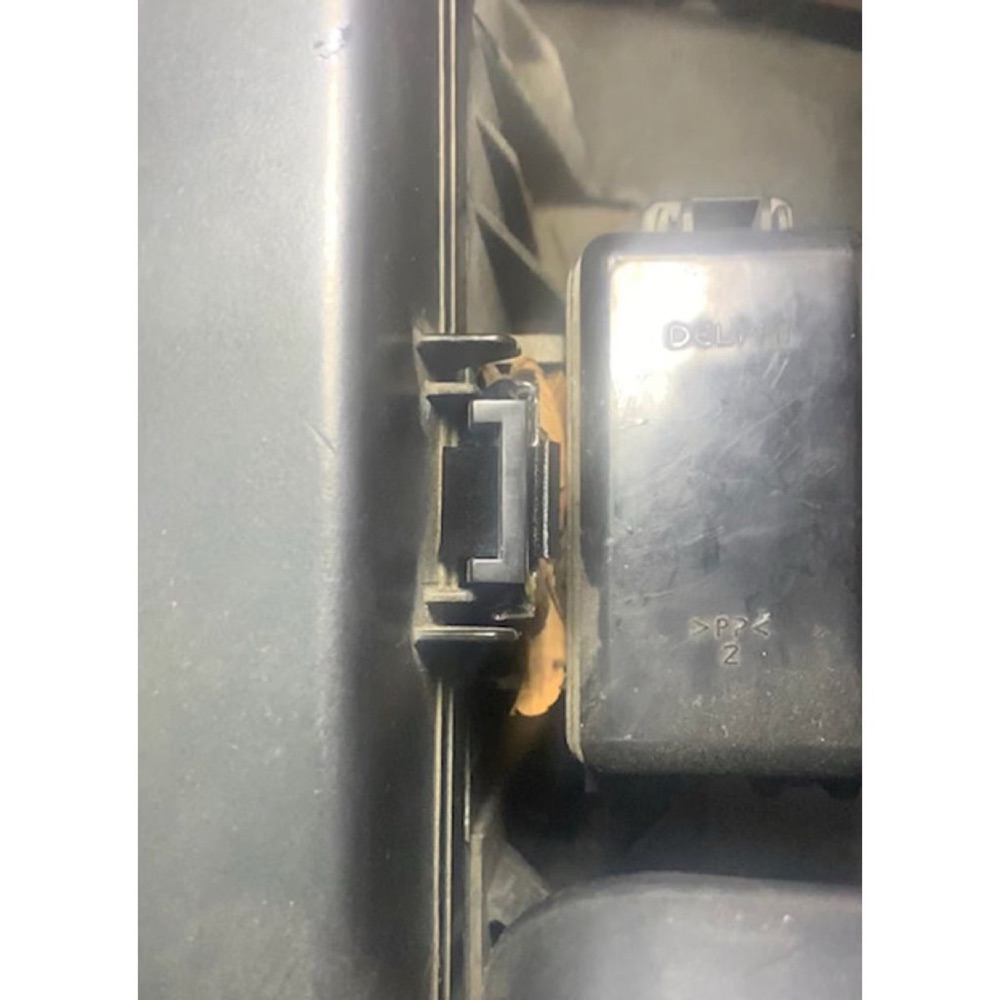 Toyota Tacoma under hood Sigorta Kutusu Klipsi görsel 3