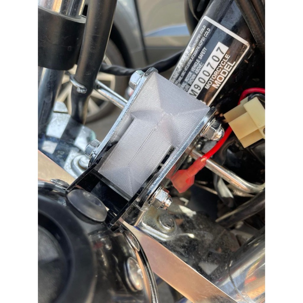 Honda Magna 3. Nesil Harley Tip Far Kovanı Ara Parçası