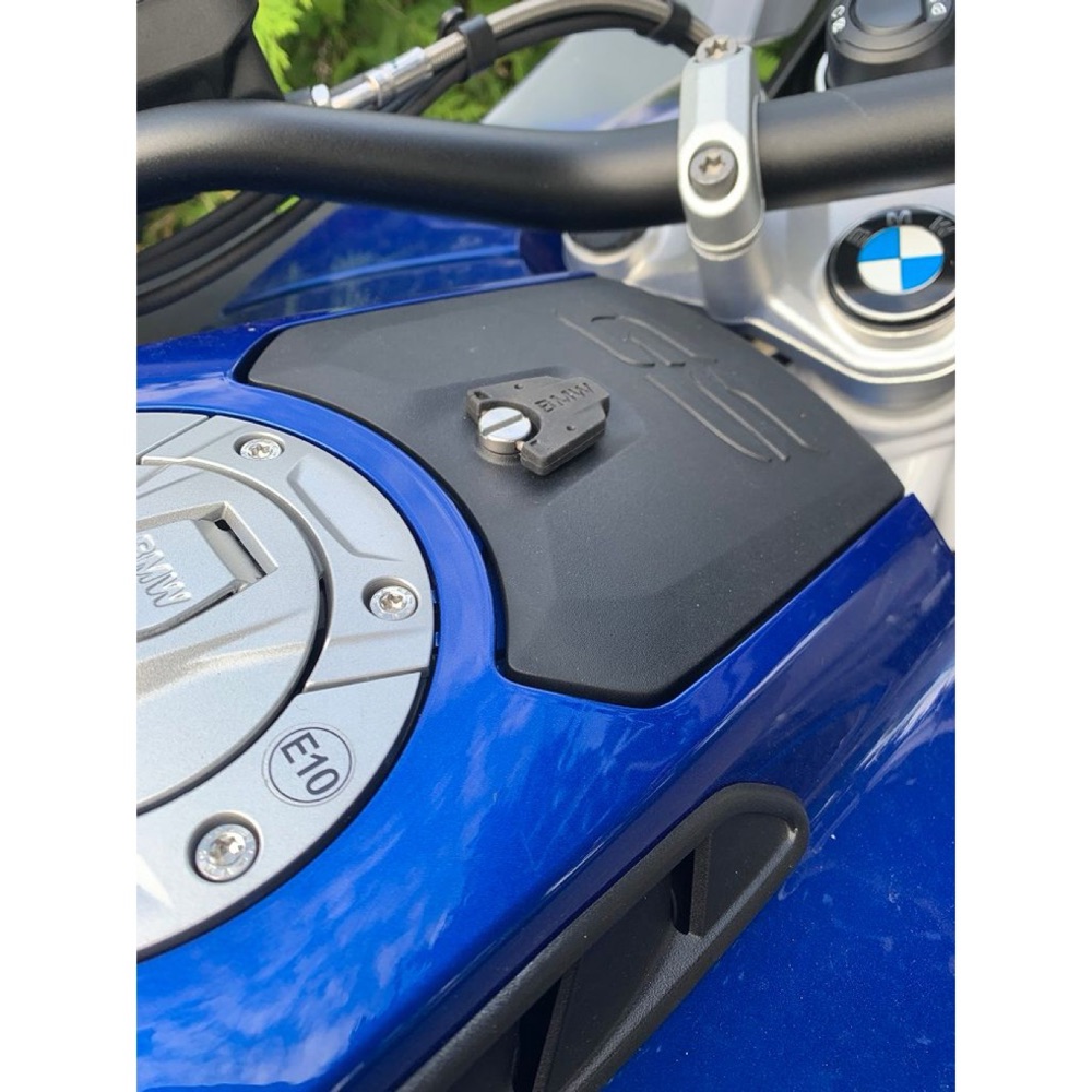 Akıllı Buton Montajlı Saklama Gözü (BMW 1250 GS Adventure Uyumlu) görsel 2