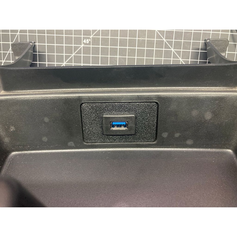 Ford Ranger USB Giriş Paneli görsel 2