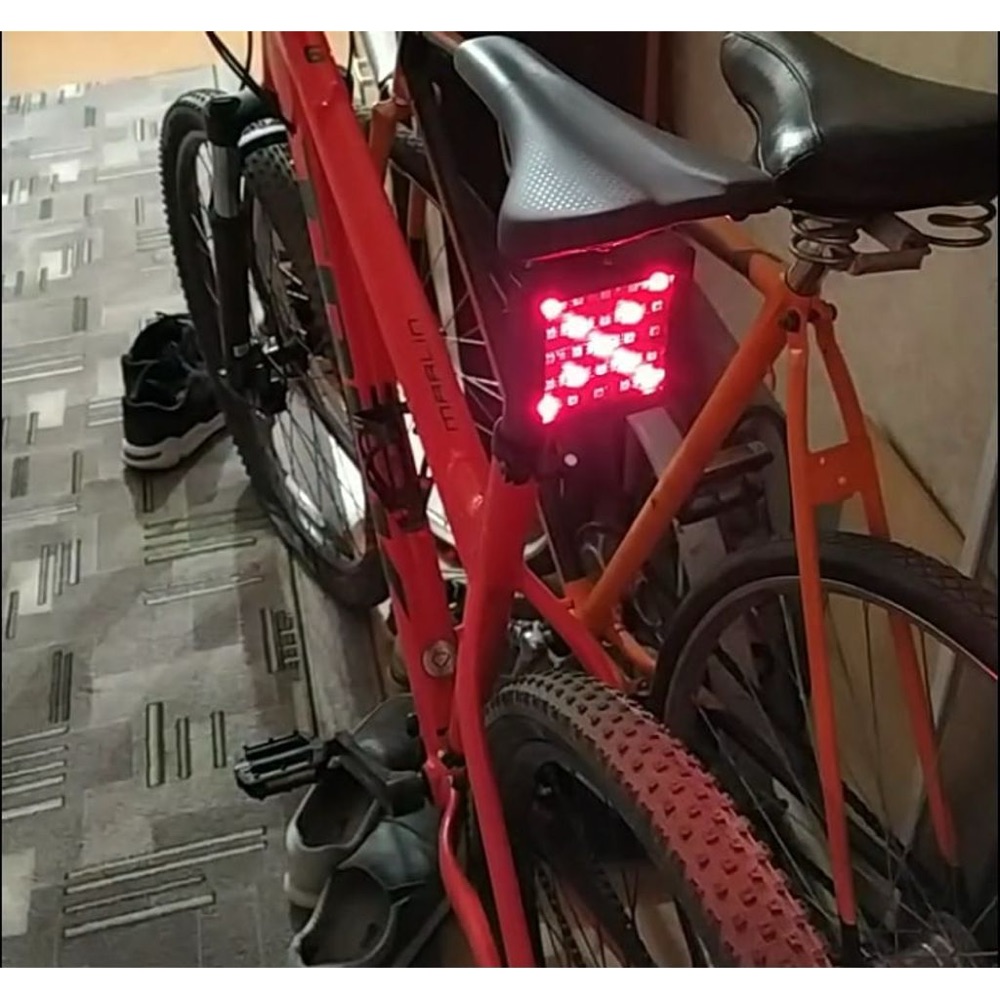 Bisiklet LED Matris Arka Fener Gövdesi