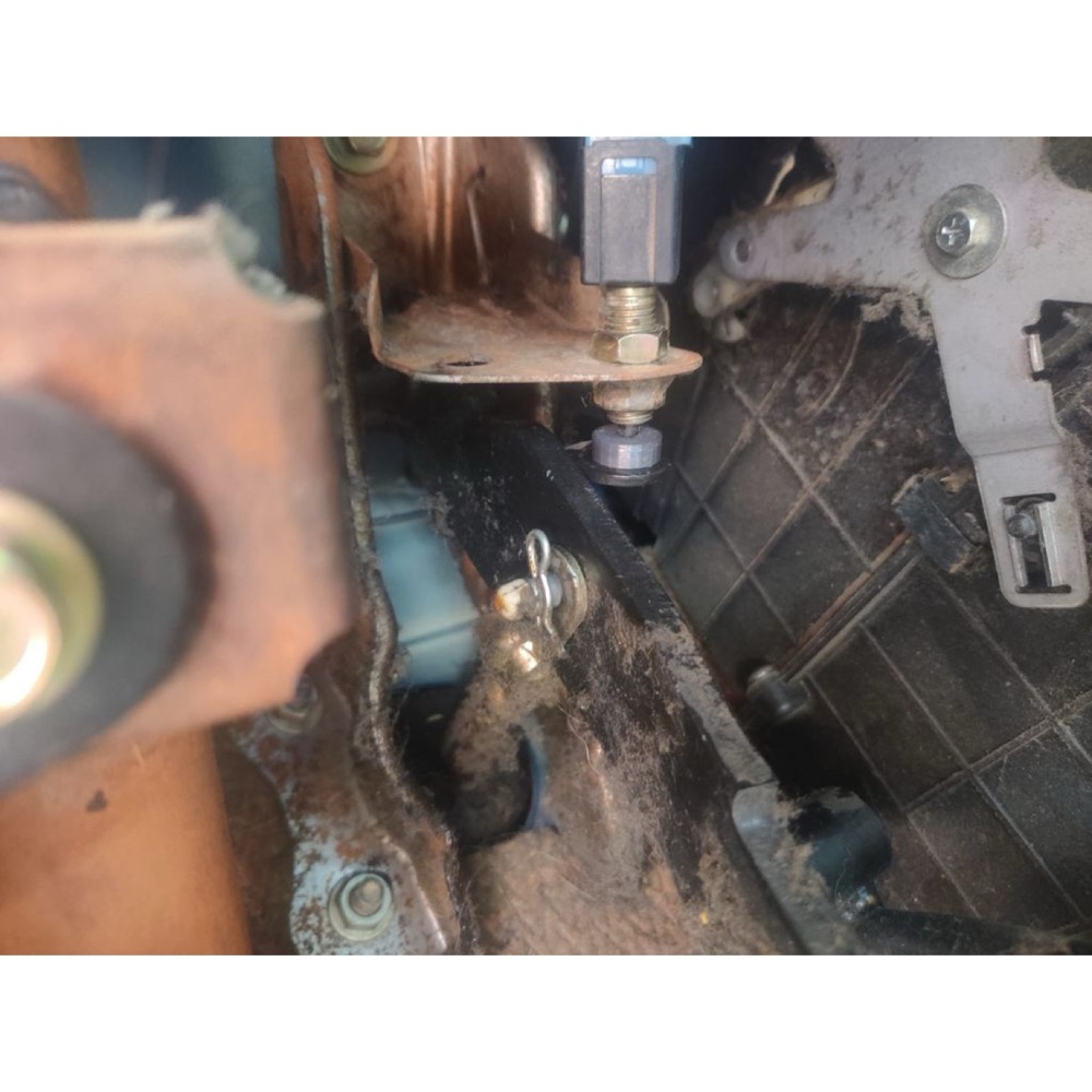 Nissan Vanette HC23 stop lambası sensörü hedef parçası görsel 3