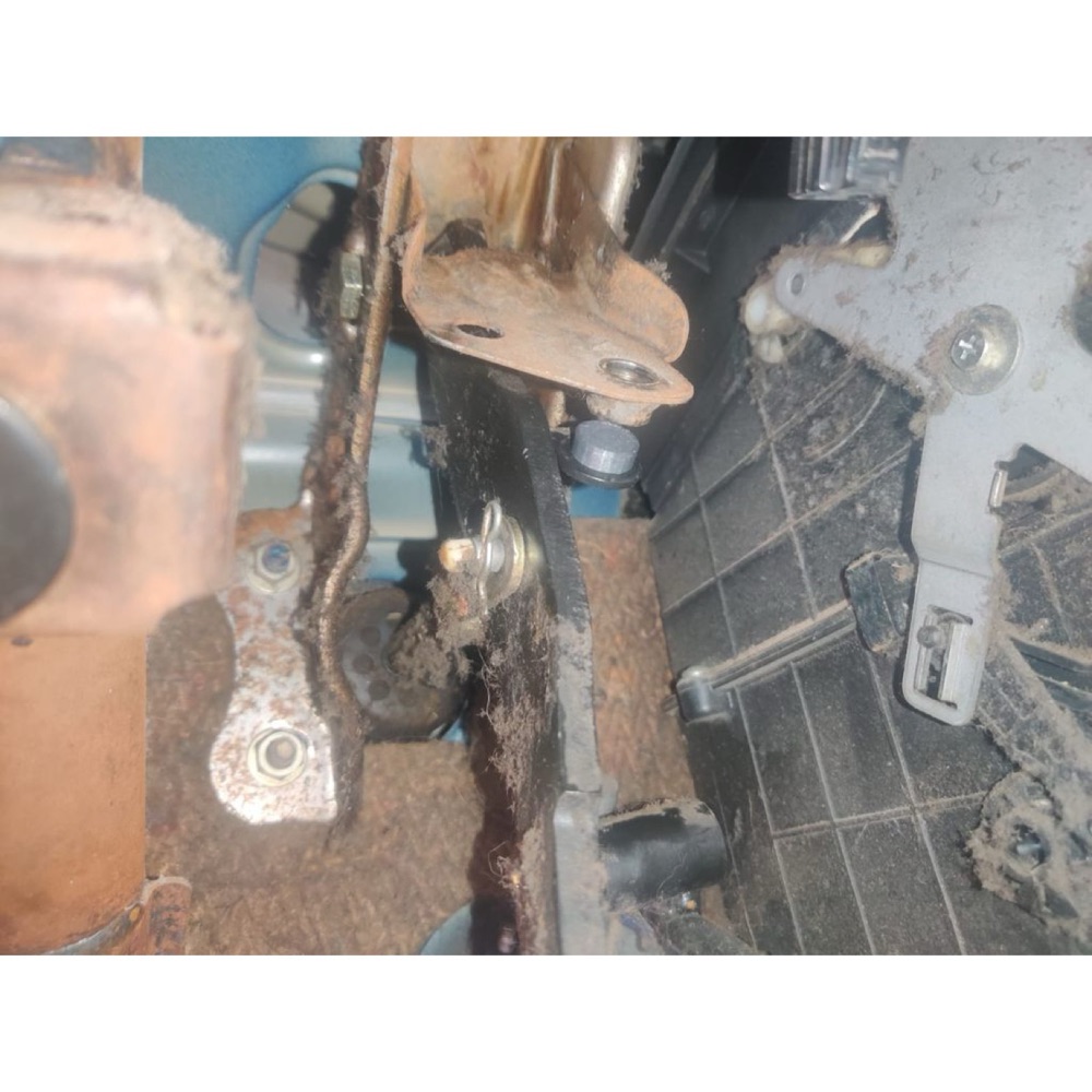 Nissan Vanette HC23 stop lambası sensörü hedef parçası görsel 4