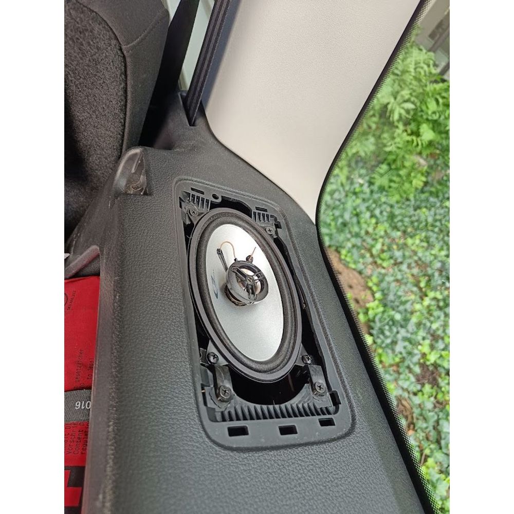 VW Caddy Arka Hoparlör Adaptörü