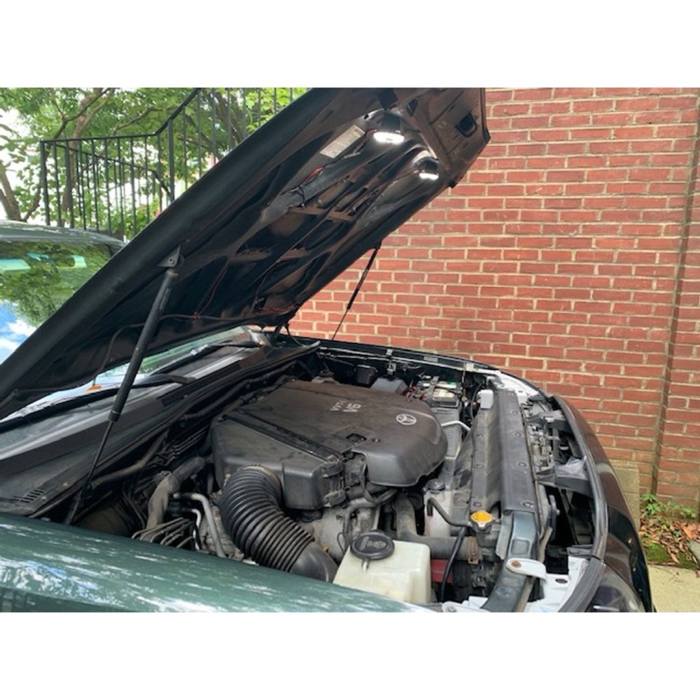 Toyota Tacoma KC Cyclone kaput lamba aparatı