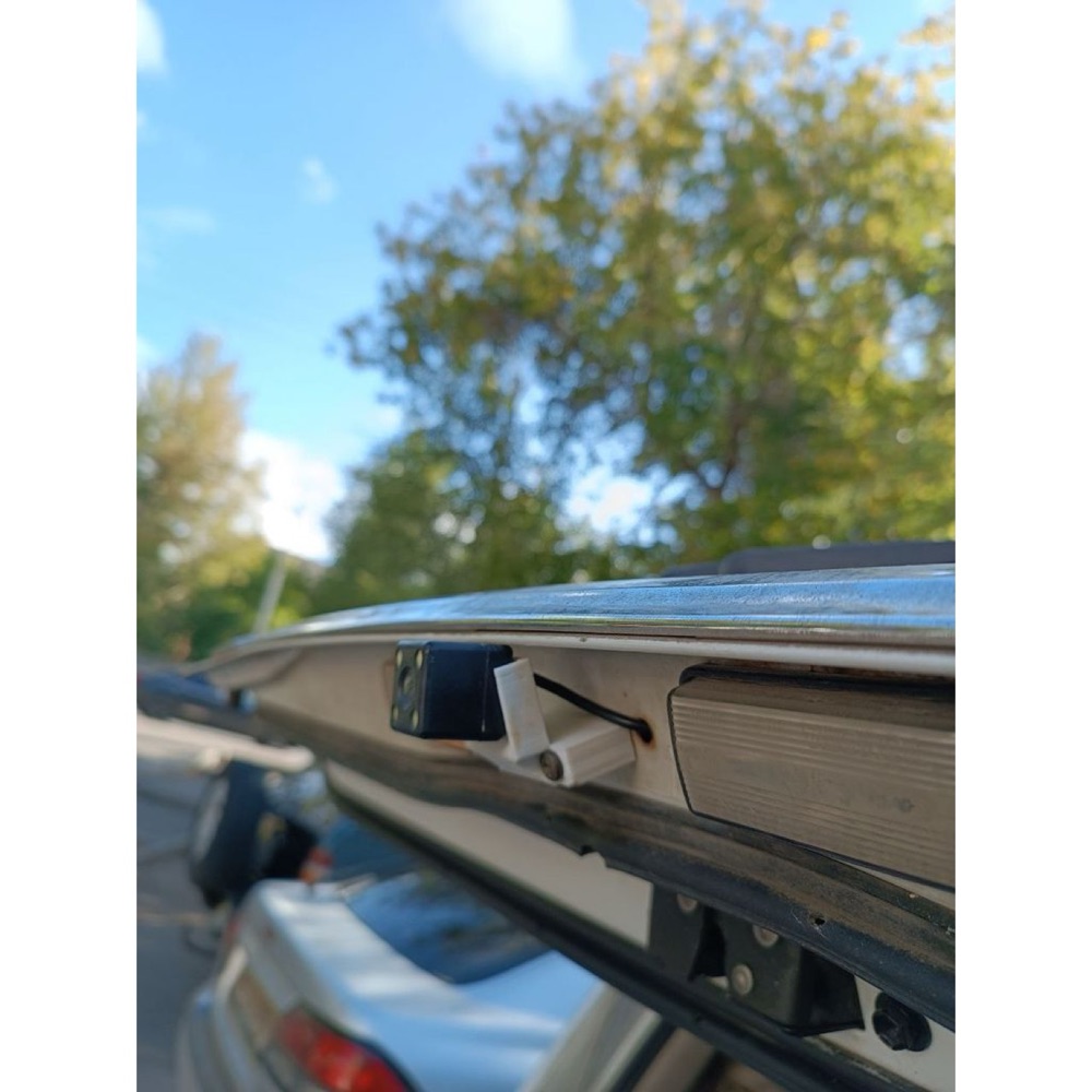 Lexus LX470 Arka Kamera Tutucu görsel 2