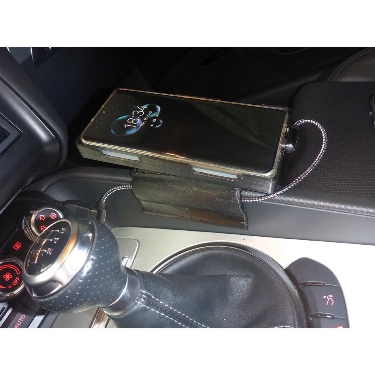 Audi TT 8J Telefon Tutucusu (Huawei P30 Pro Uyumlu) görsel 3
