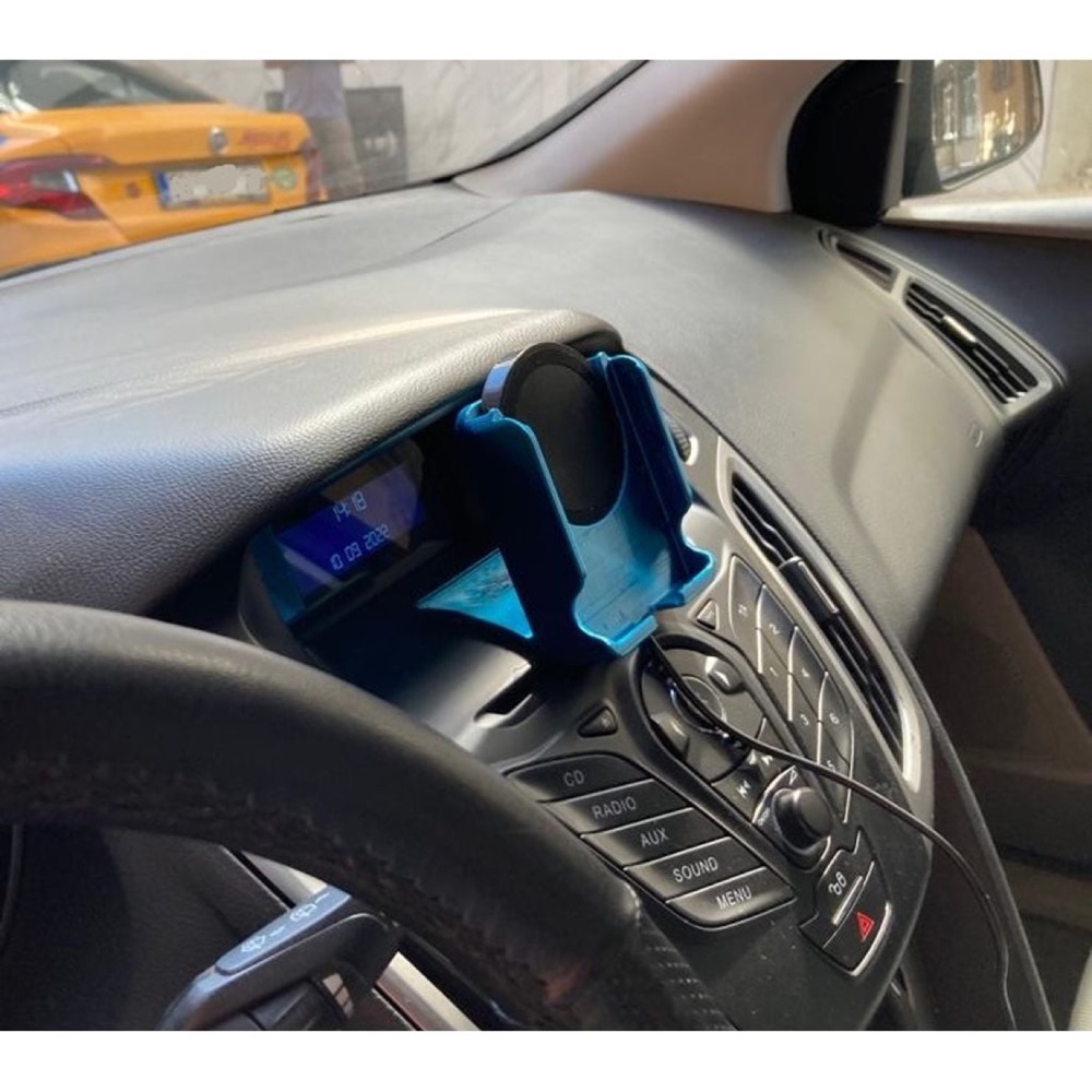 Ford Focus MK3 Kablosuz Şarj Standı görsel 6