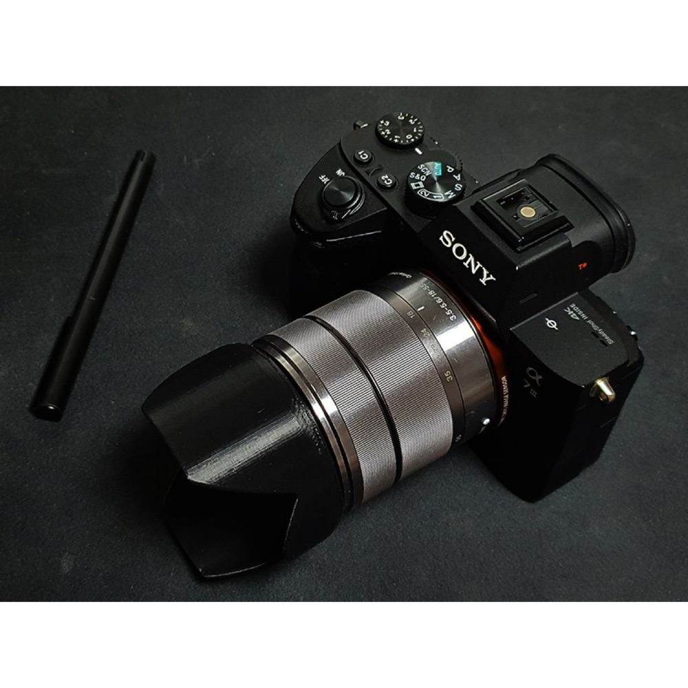 Sony SEL1855 Kit Objektif Parasoleyi görsel 2