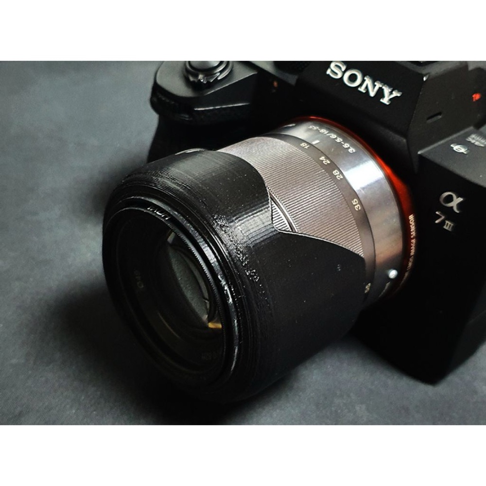 Sony SEL1855 Kit Objektif Parasoleyi görsel 3