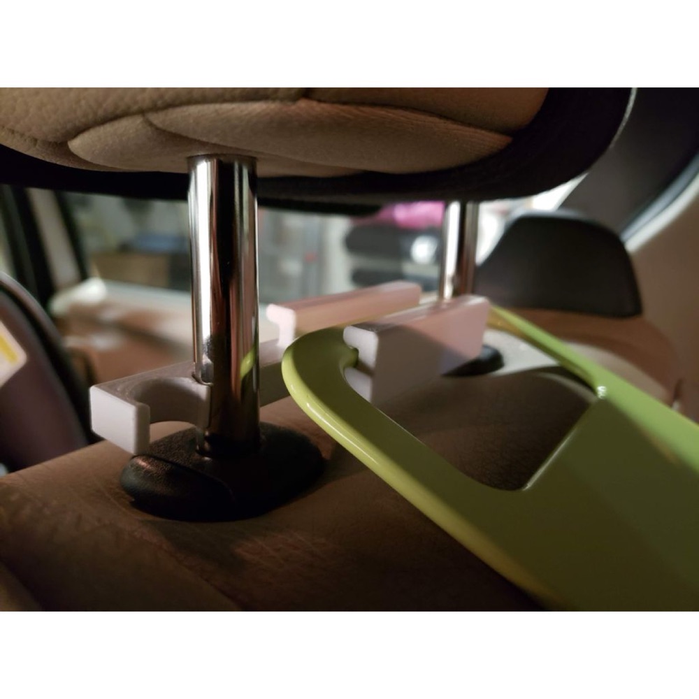 Toyota Sienna koltuk başlığı askısı görsel 3