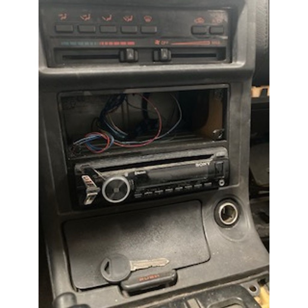 Mazda RX-7 Radyo Plakası