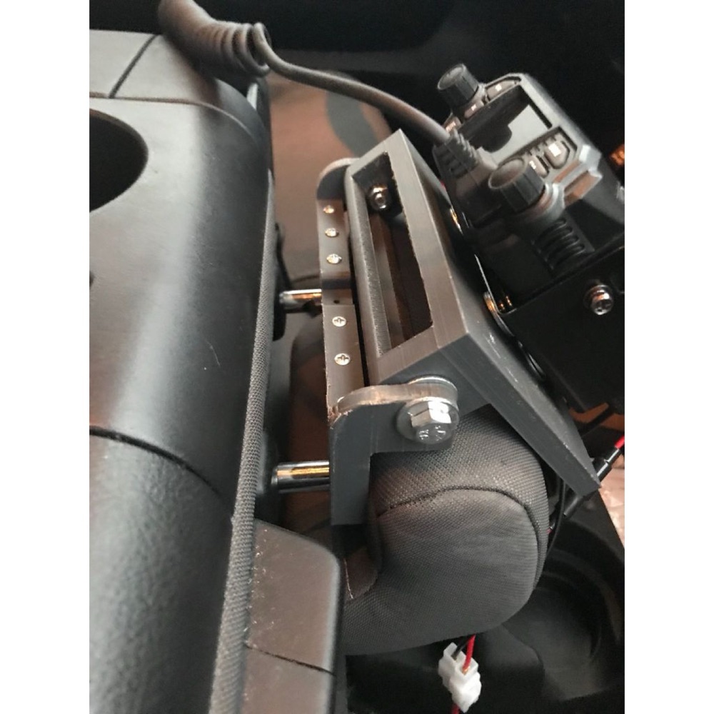 Toyota Tundra Radyo Montaj Platformu görsel 2
