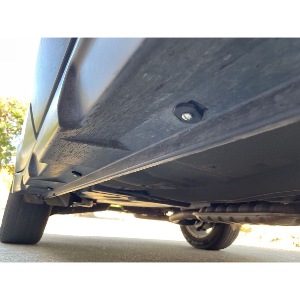 Subaru Outback Yan Trim Klipsi (2014) görsel 2