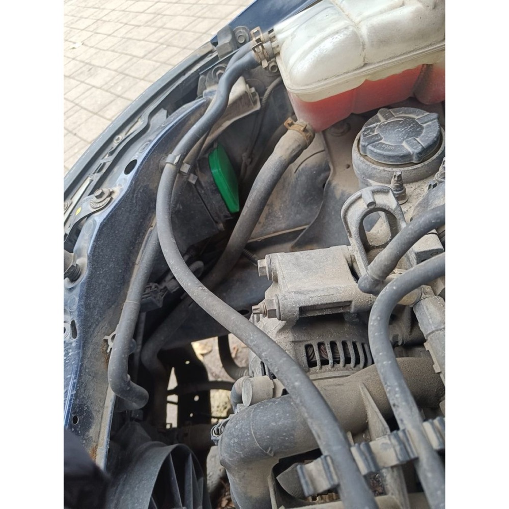 Ford Focus Mk1 (1999) Far Toz Kapağı görsel 3