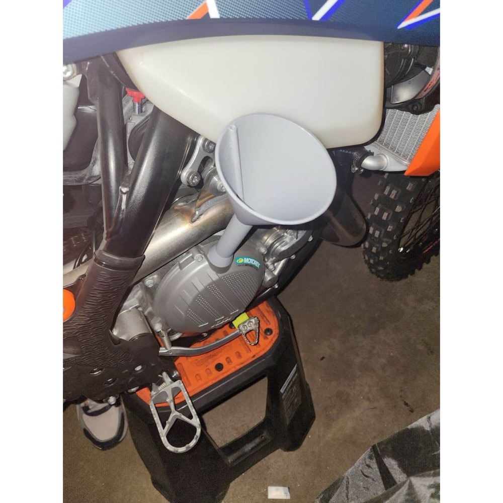 KTM Yağ Hunisi görsel 3