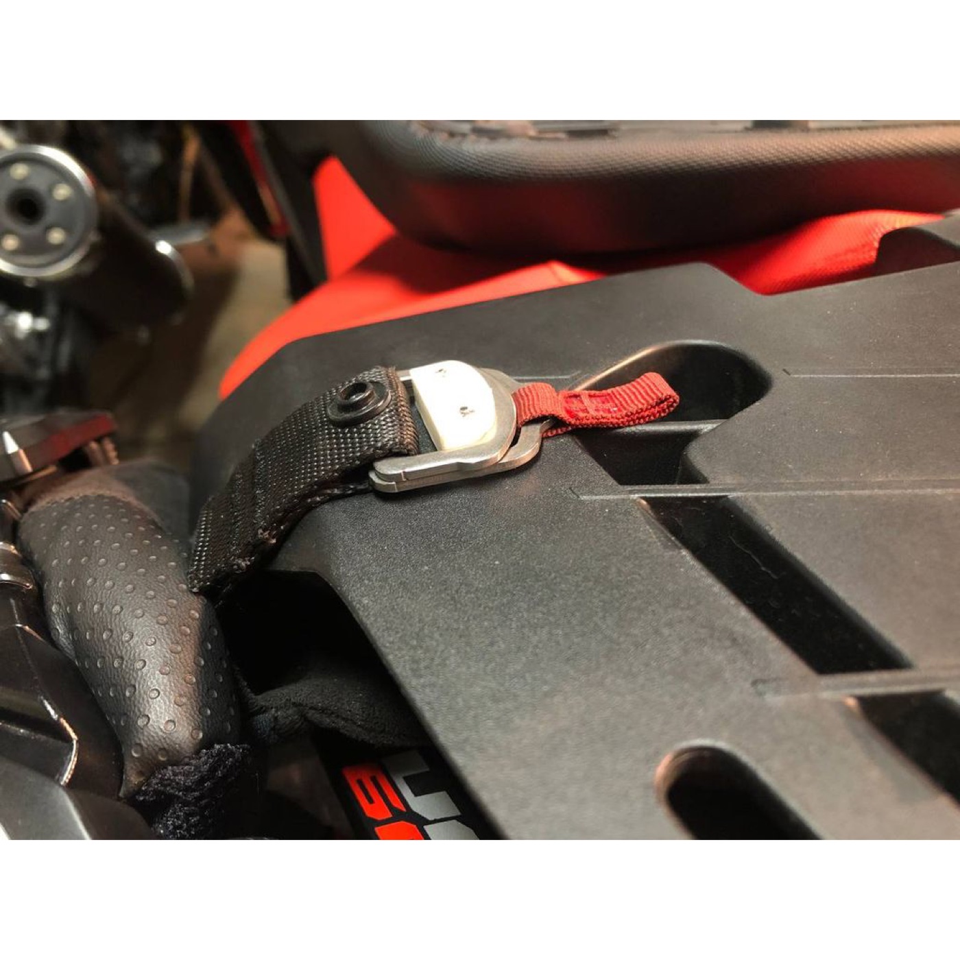 Aprilia RS 660/Tuono 660 Kask Askısı görsel 4