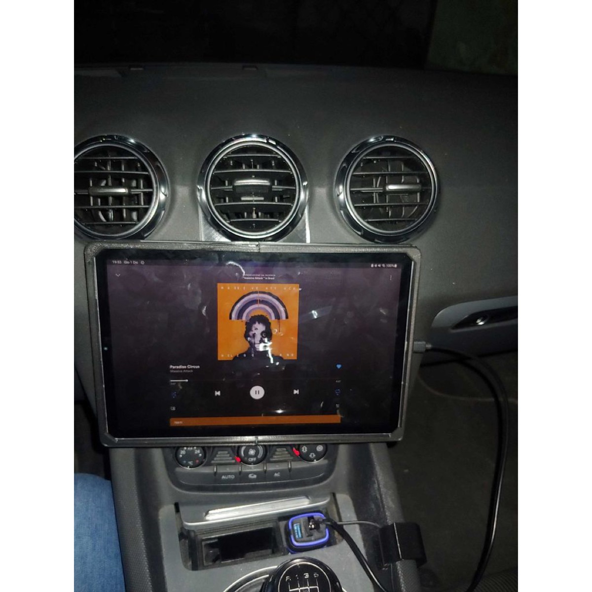 Audi TT Mk2 Tablet Tutucusu (Samsung Galaxy S6 İçin)