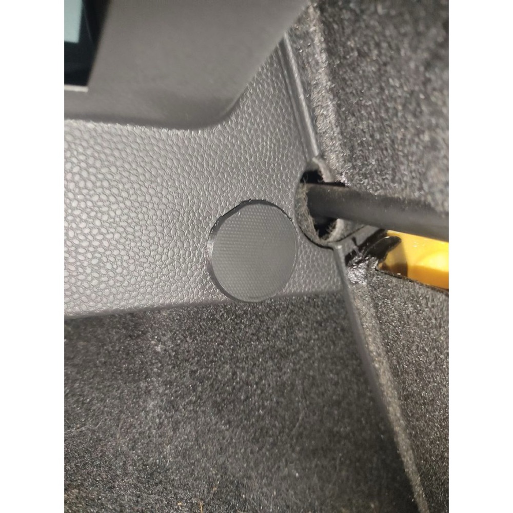 Ford Fiesta Mk7 (2012-2017) Bagaj Kapağı Tapası