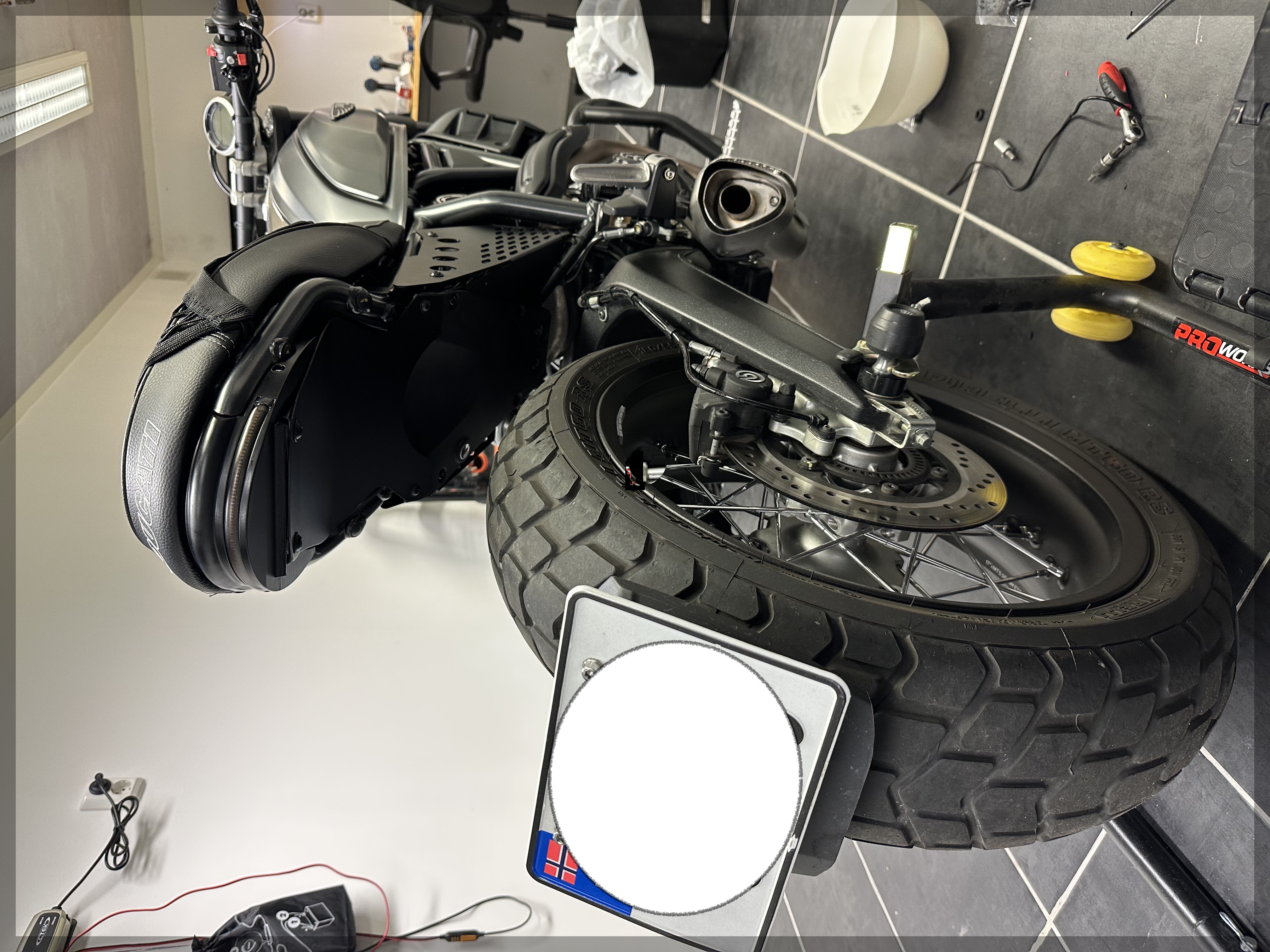 Ducati Scrambler 800 Arka Aydınlatmalı Kuyruk Parçası