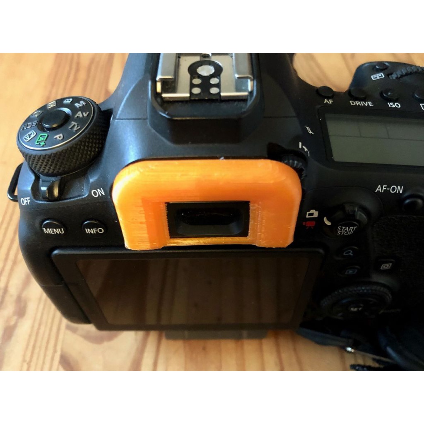 Canon EOS 6D Mark II için Göz Siperliği (Eyecup) görsel 2
