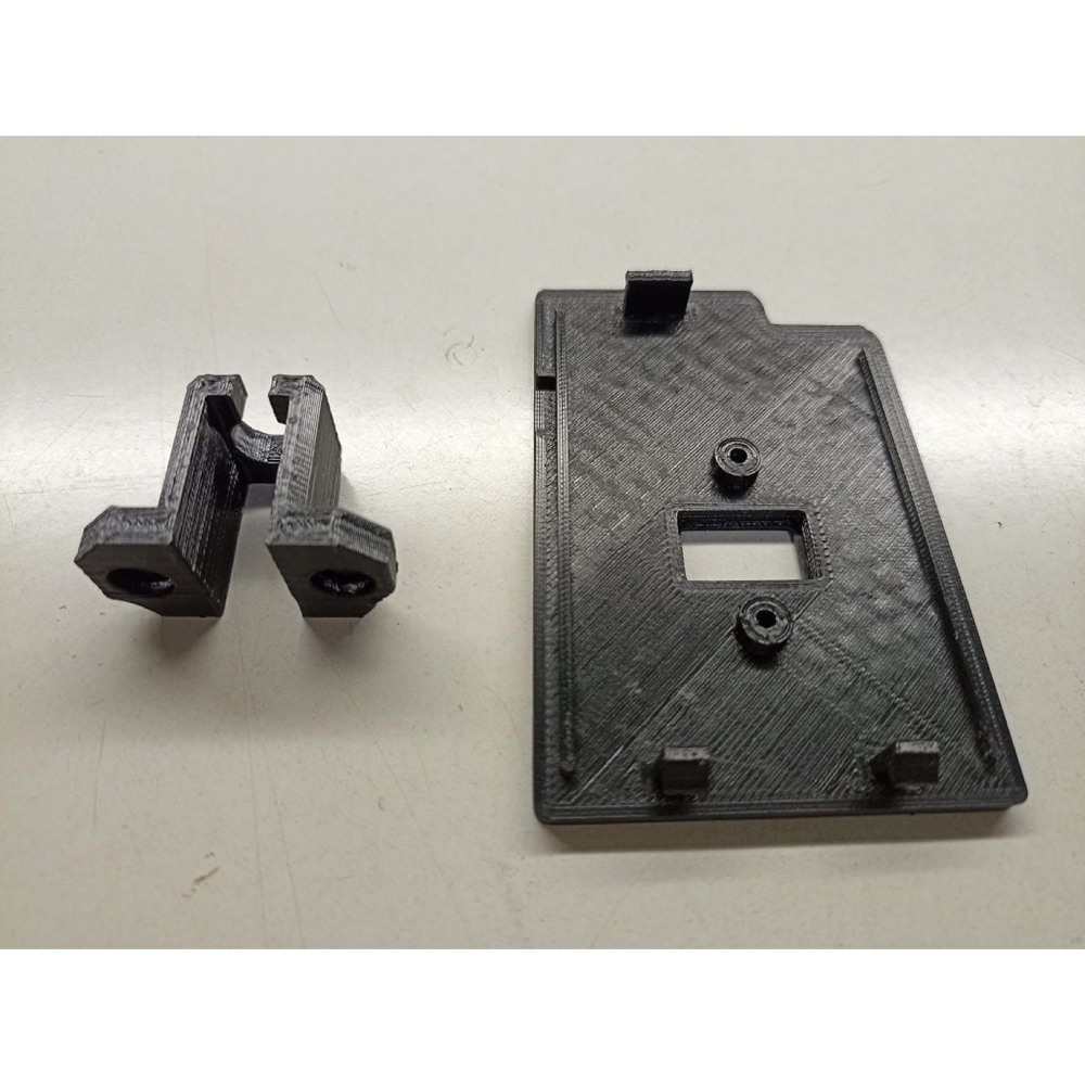 Ford Mustang (2005-2014) USB Güç Çıkışı Kapağı görsel 2