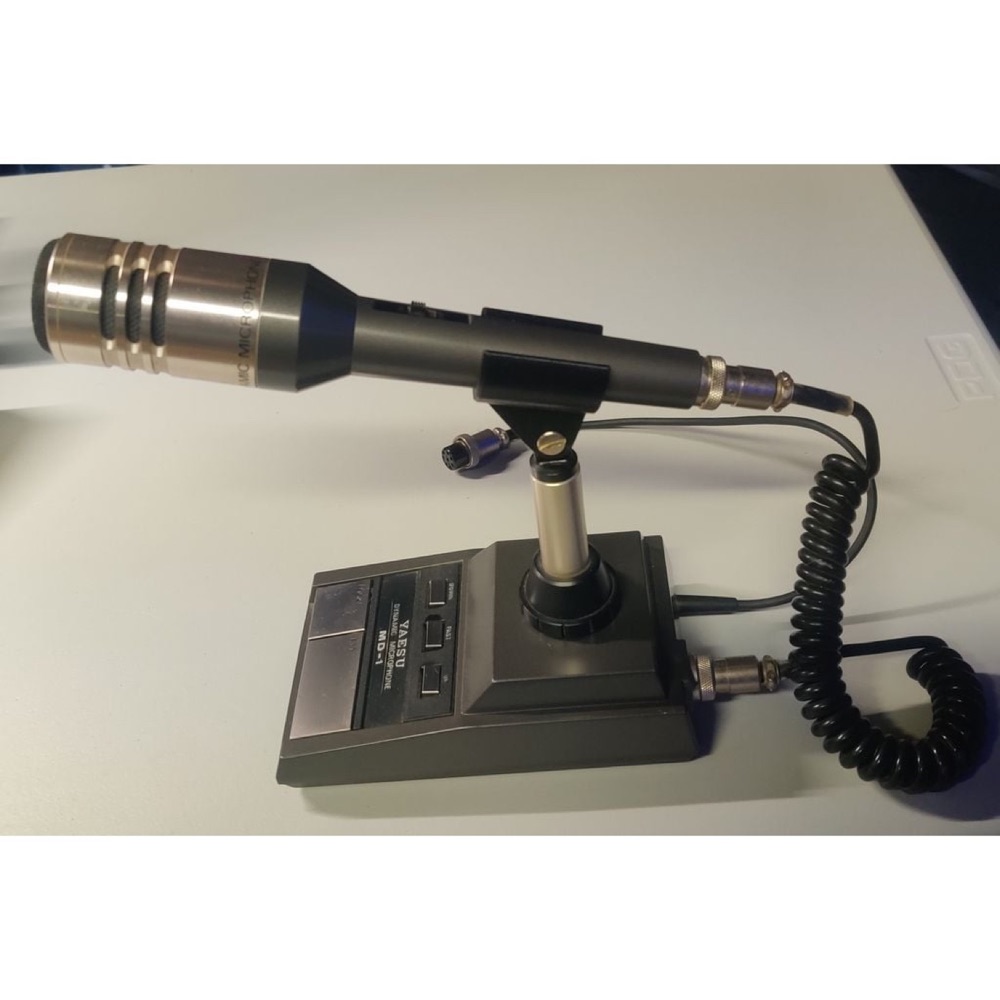 Yaesu MD-1 Mikrofon Tutucusu