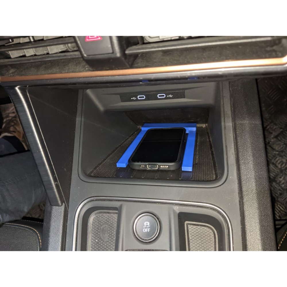 Cupra Sportstourer iPhone 13 Mini Kablosuz Şarj Kılavuzu görsel 2