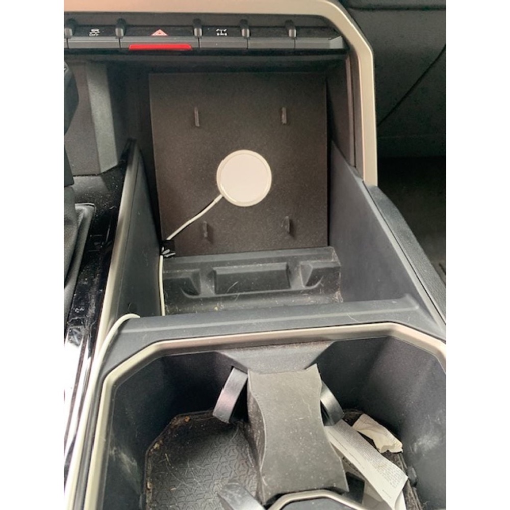 Qi/MagSafe Tutucu (Toyota Tundra 2022+) görsel 2