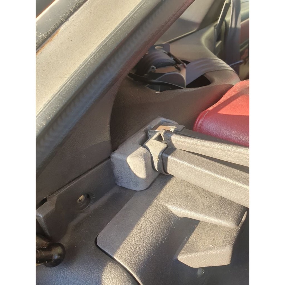 Mitsubishi 3000GT/Stealth Bagaj Örtü Mesnedi görsel 5