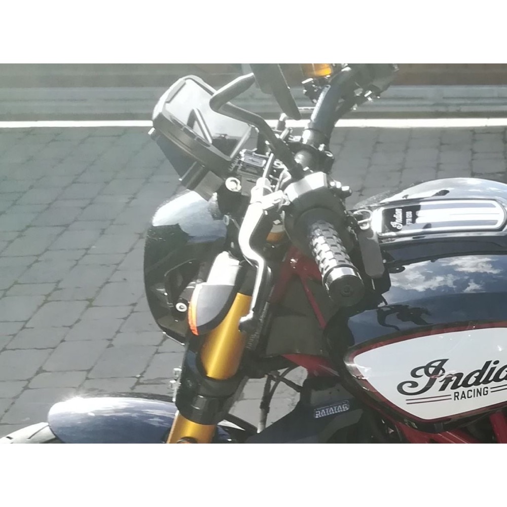 Indian FTR1200 Gösterge Paneli Yükseltme Braketi