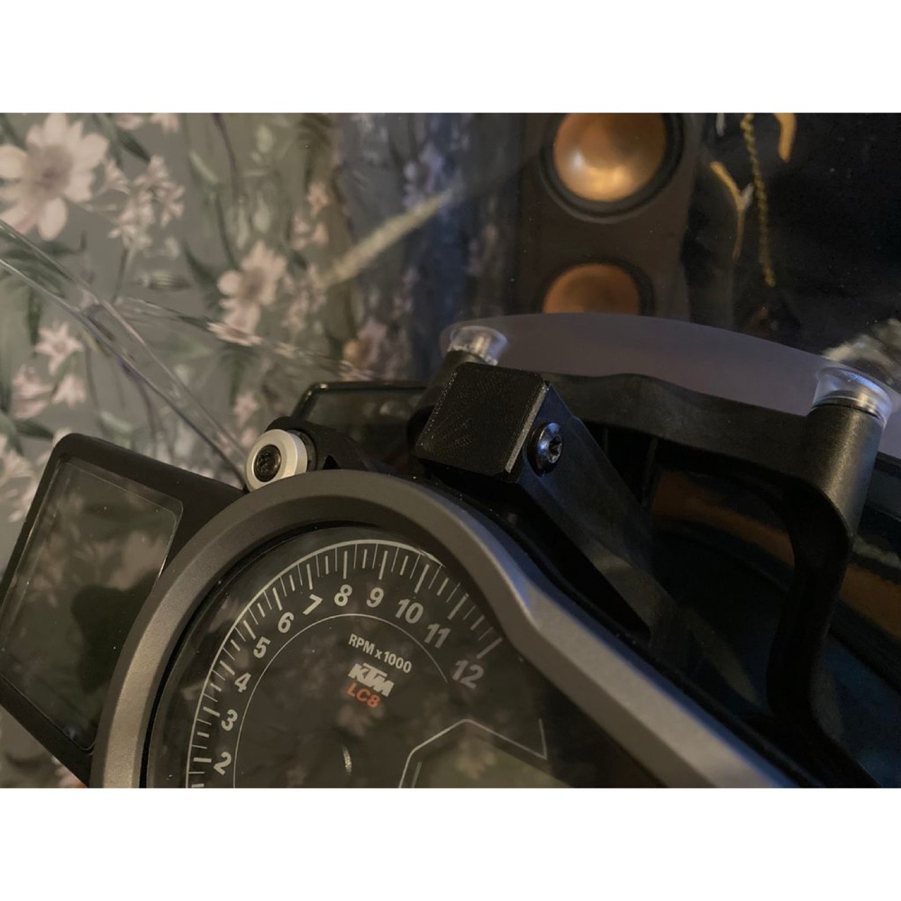 KTM 1290 Ön Cam Bağlantı Kapağı