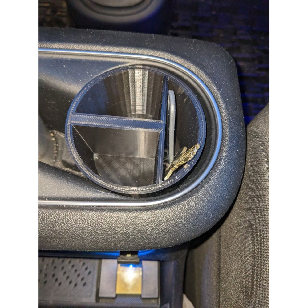 Hyundai Ioniq 5 Bardaklık Eklentisi