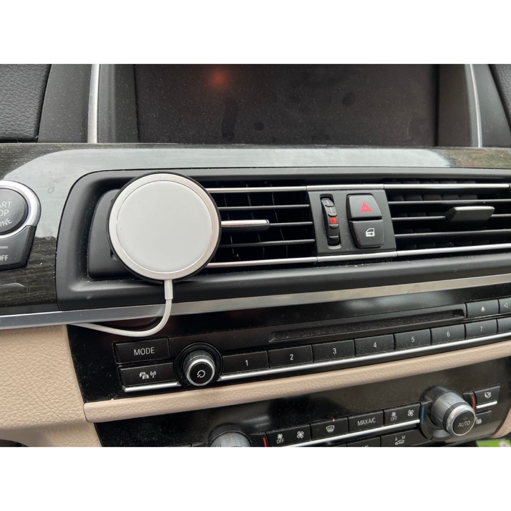 MagSafe Havalandırma Telefon Tutucusu (BMW F10/F11 Uyumlu) görsel 2