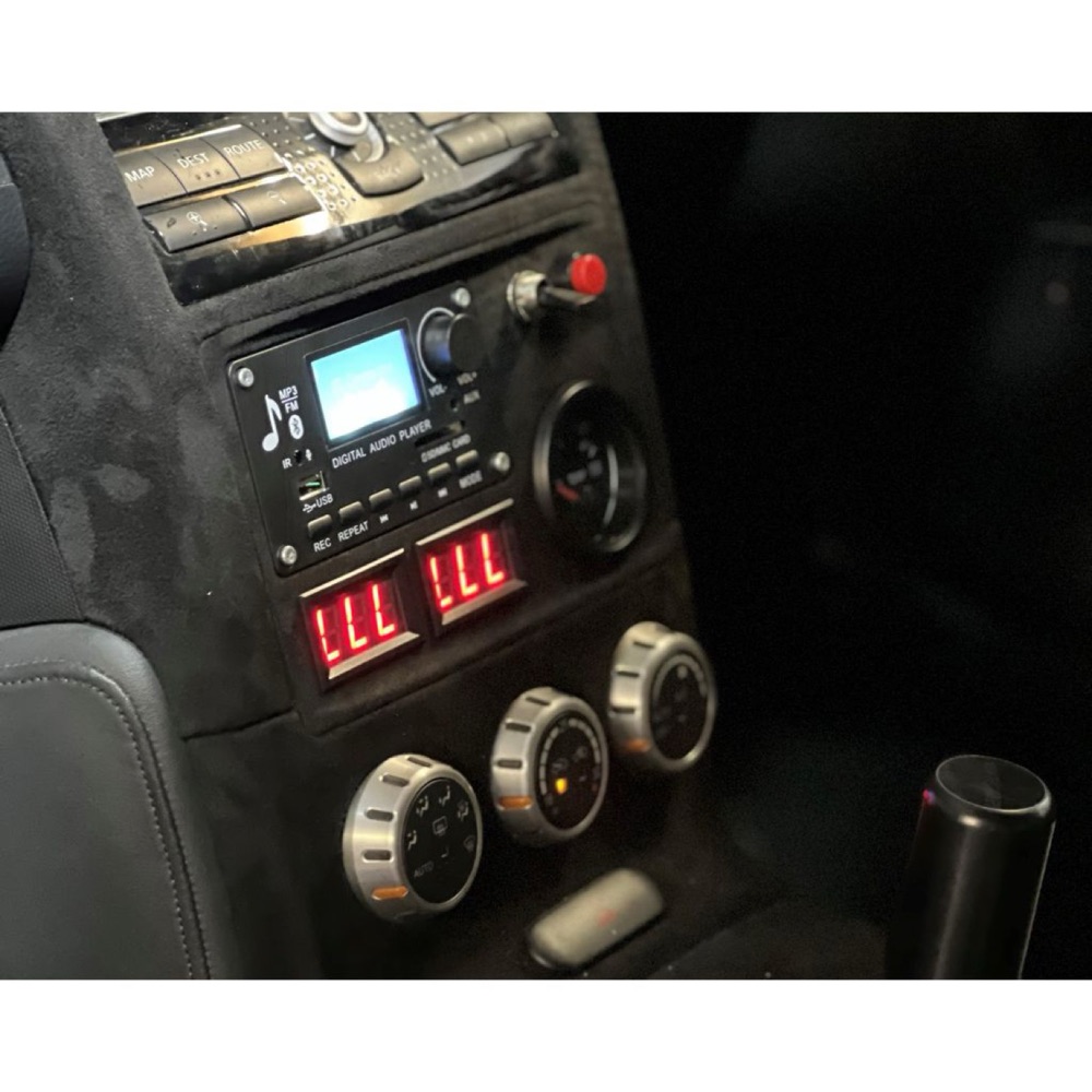 Nissan 350Z derin gösterge paneli