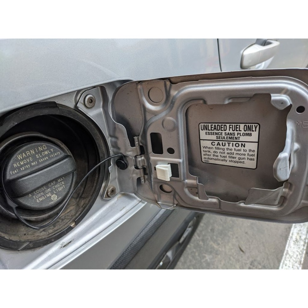 Subaru XV Crosstrek Yakıt Kapağı Yayı (2013)