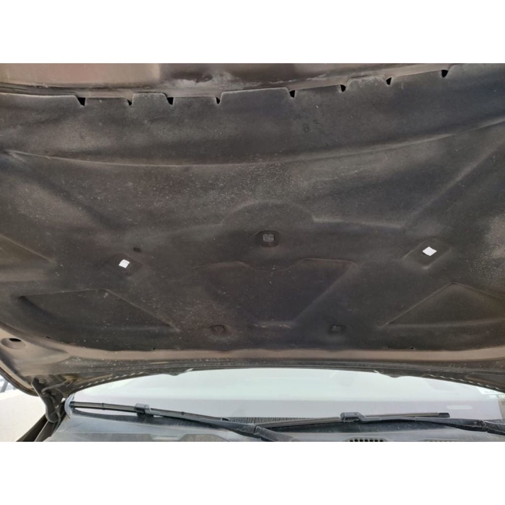 VW Amarok Kaput Isı Örtüsü Klipsi görsel 2