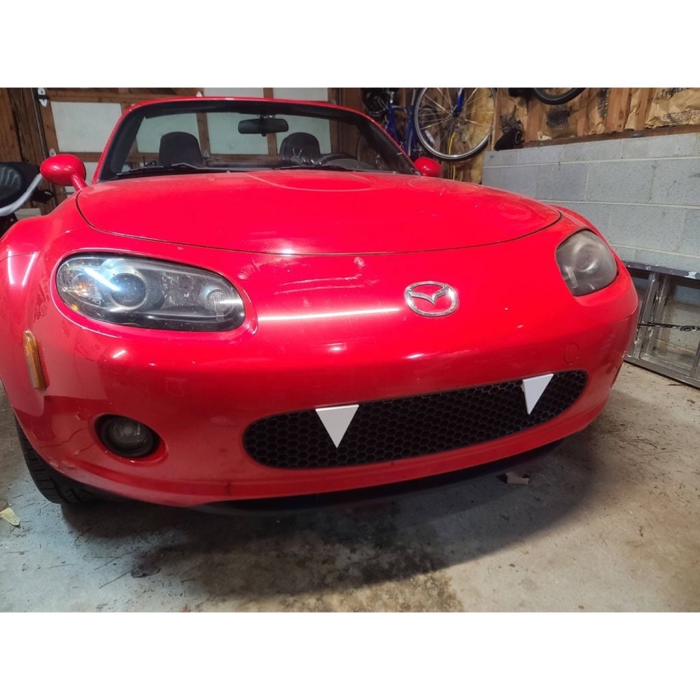 Mazda MX-5 NC1 Izgara Diş Parçası görsel 2