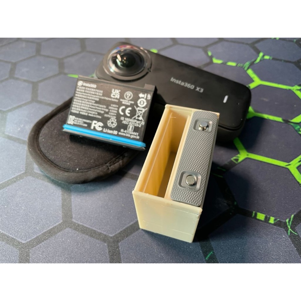 Insta360 X3 Yedek Pil Saklama Kutusu görsel 1