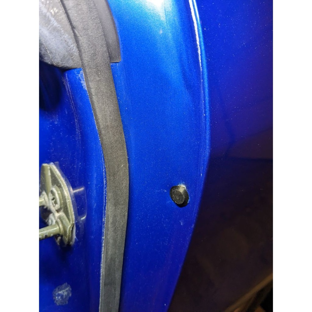 Subaru WRX Arka Yolcu Paneli Tapası (2002-2006)
