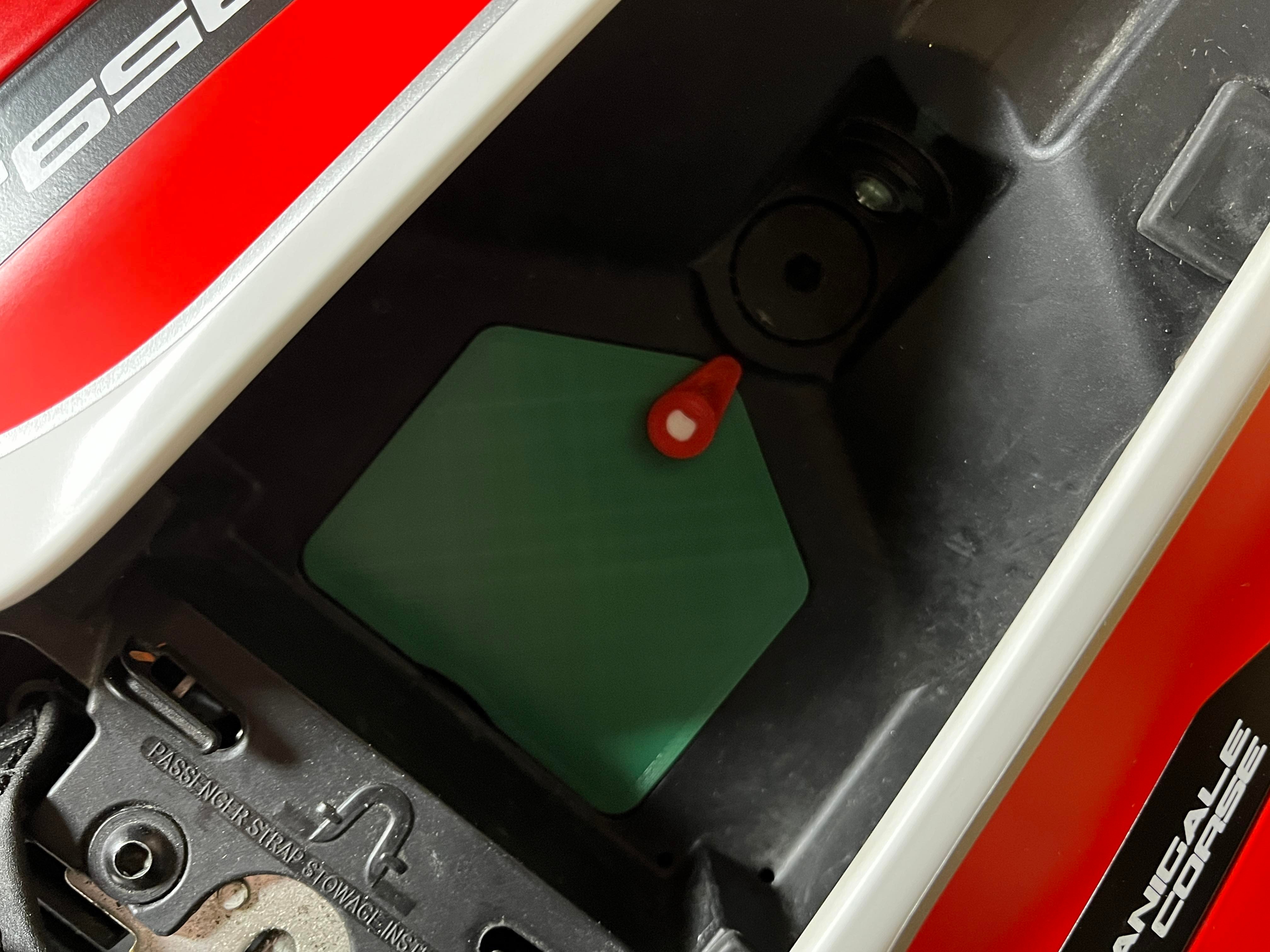 Ducati Panigale 959/1299 Kuyruk Kapağı Menteşesi görsel 2