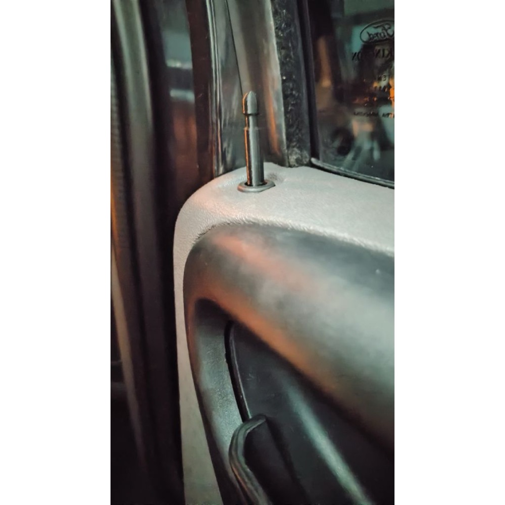 Ford Ranger Kapı Kilit Pimi