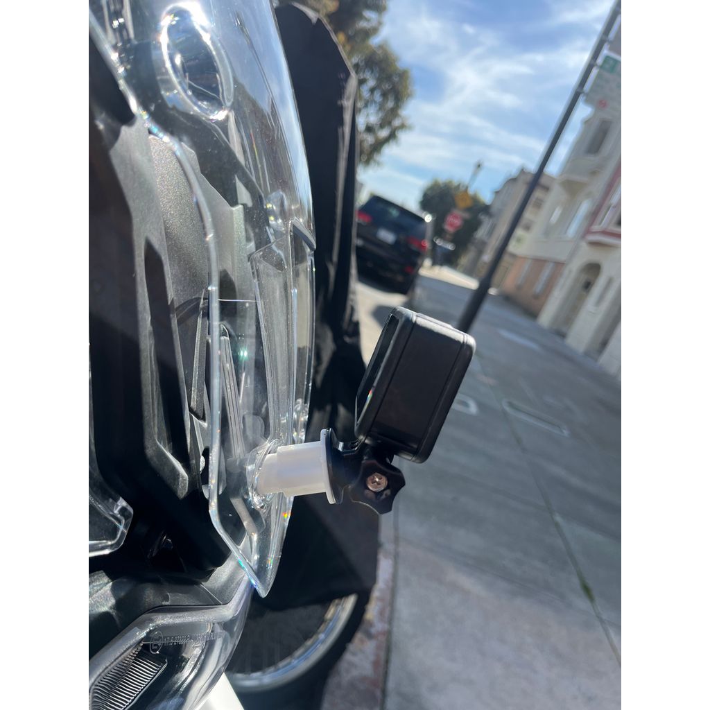 Triumph Tiger 900 GoPro Ön Cam Montajı görsel 4