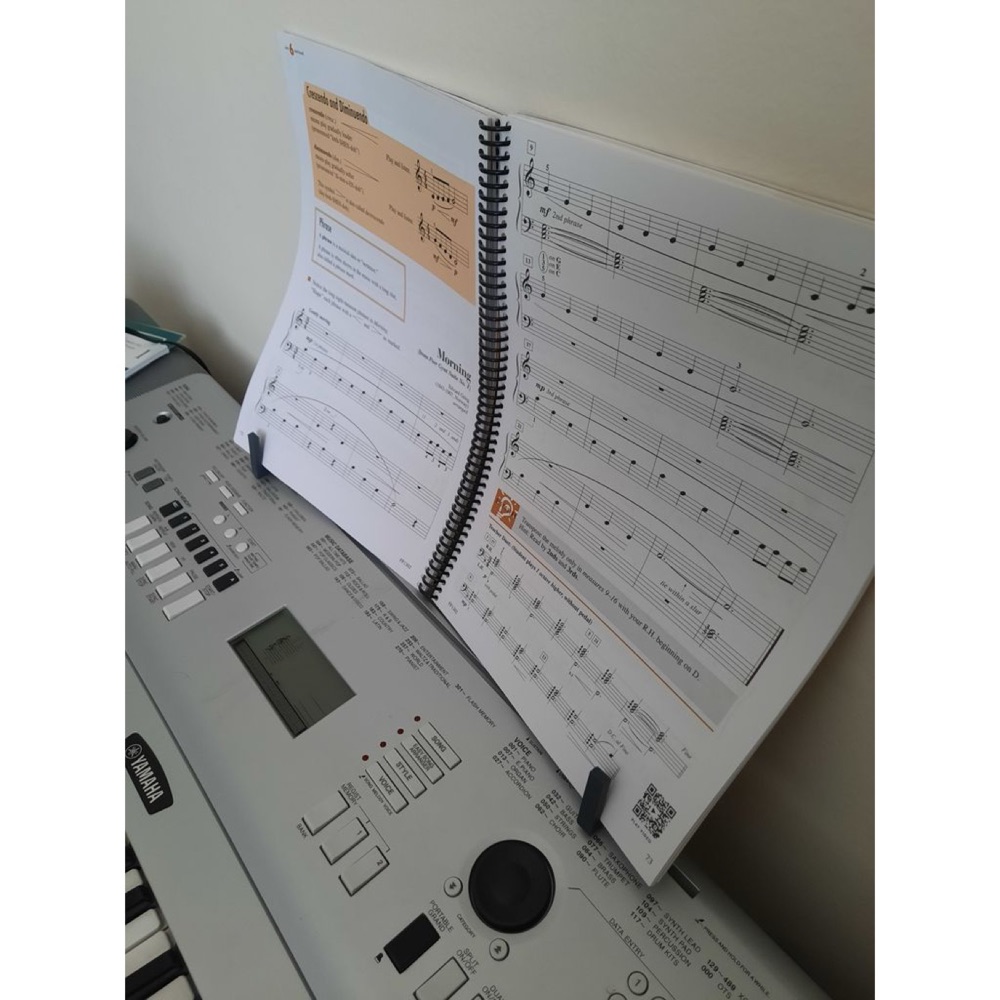 Yamaha DGX-230 Taşınabilir Piyano Nota Sehpası