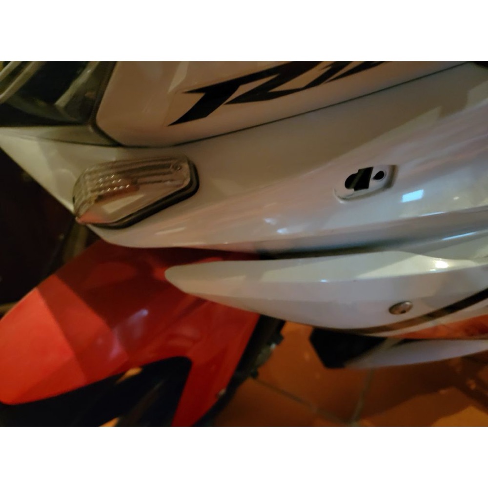 Yamaha YZF-R125 Sinyal Deliği Kapama Tapası görsel 3
