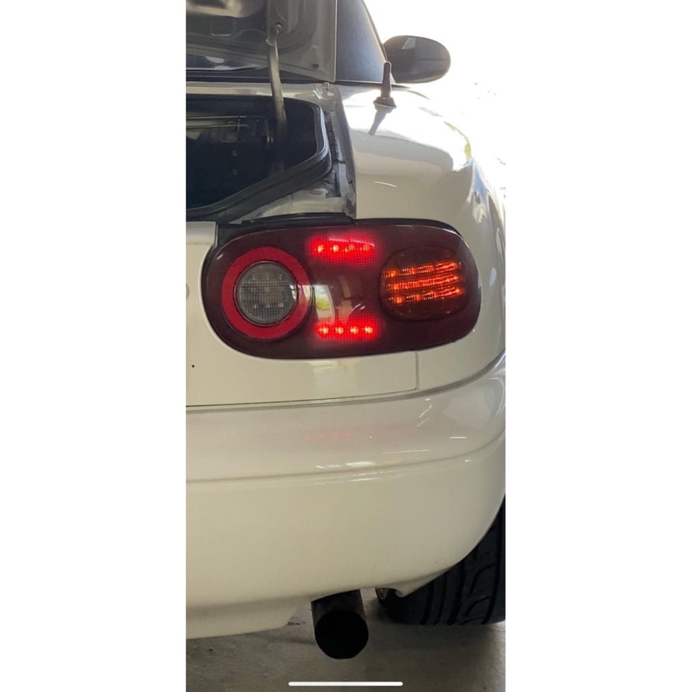 Mazda MX-5 NA Stop Lambası İç Plakası görsel 2