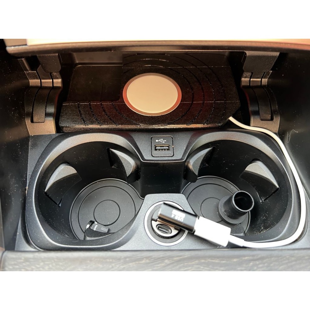 MagSafe Şarj Çerçevesi (BMW i4 Uyumlu)